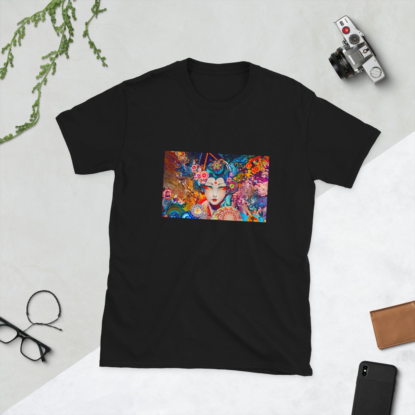 Radiant Japanese Geisha Graphic Short-Sleeve Unisex T-Shirt