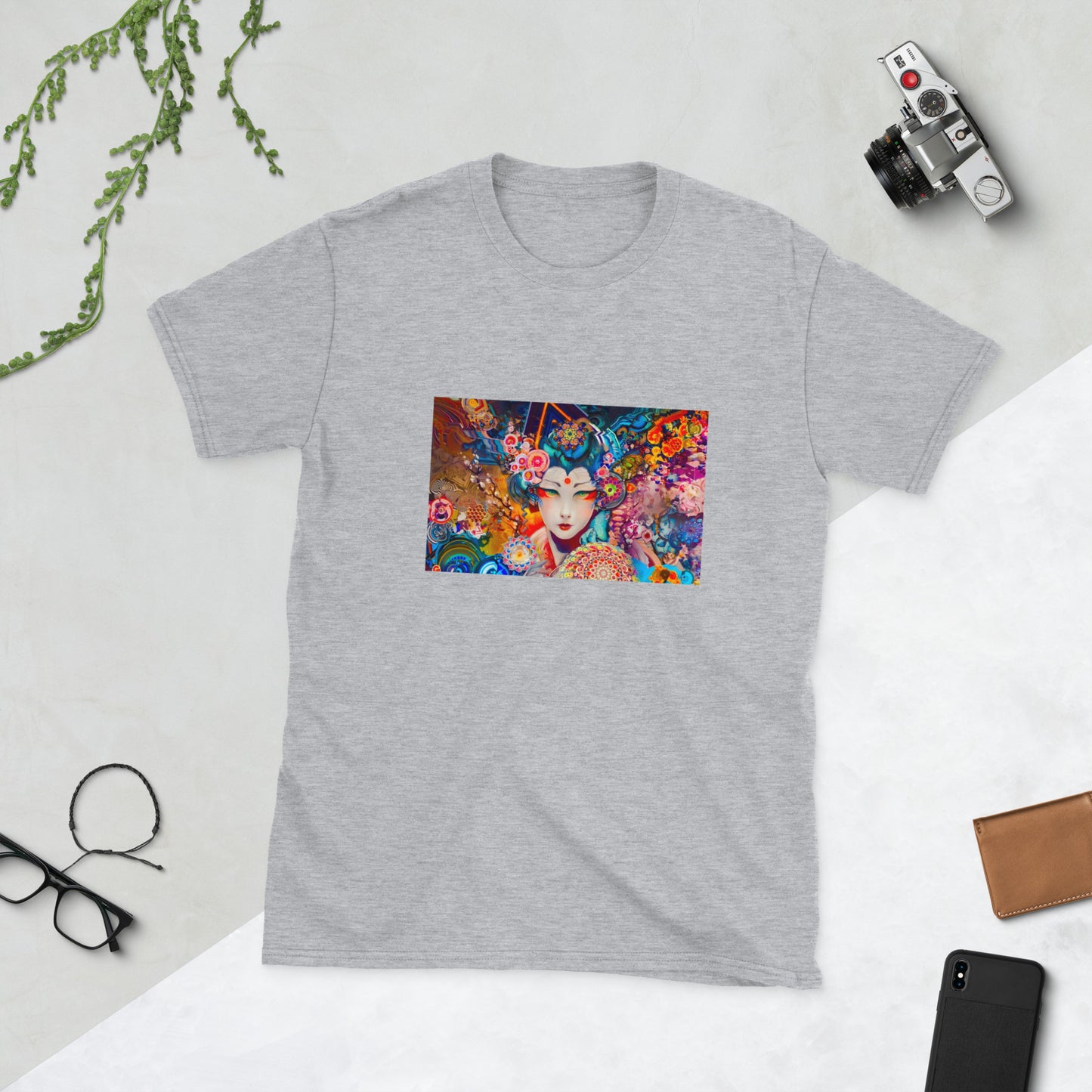 Radiant Japanese Geisha Graphic Short-Sleeve Unisex T-Shirt